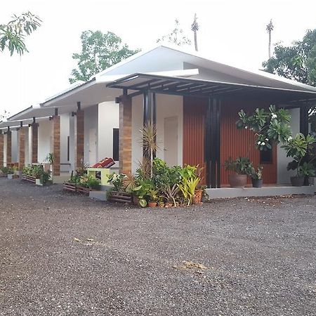 The House At Pranburi Hotel Exterior photo